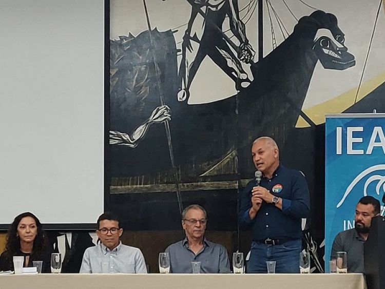 Foto: Eliza Bartolozzi e Ana Clementino