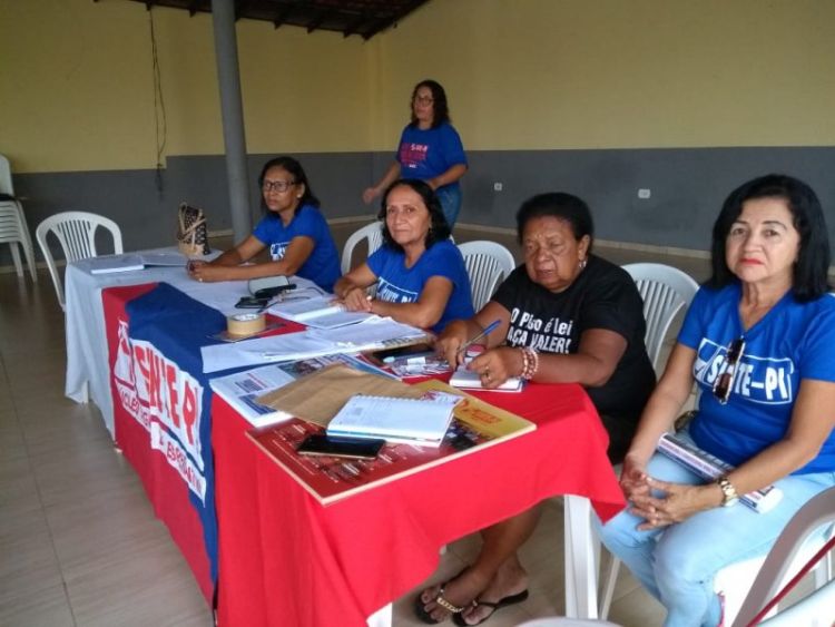 Diretoria do Sinte/Esperantina compôs a mesa da Assembleia Geral