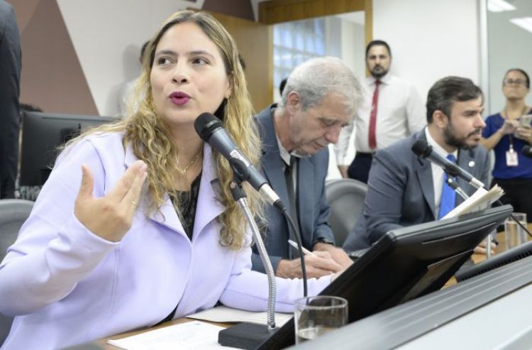 Beatriz Cerqueira (deputada estadual PT), Betão (deputado estadual PT), Léo Portela (deputado PR)